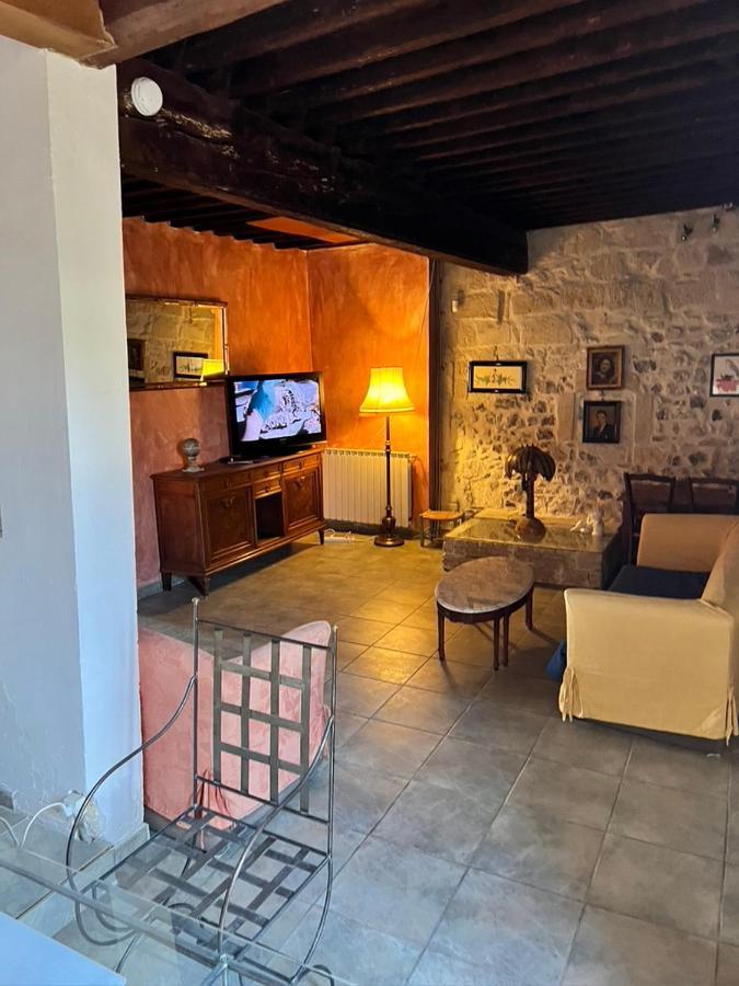 La Maison Sur La Place Aigues-Mortes Eksteriør billede