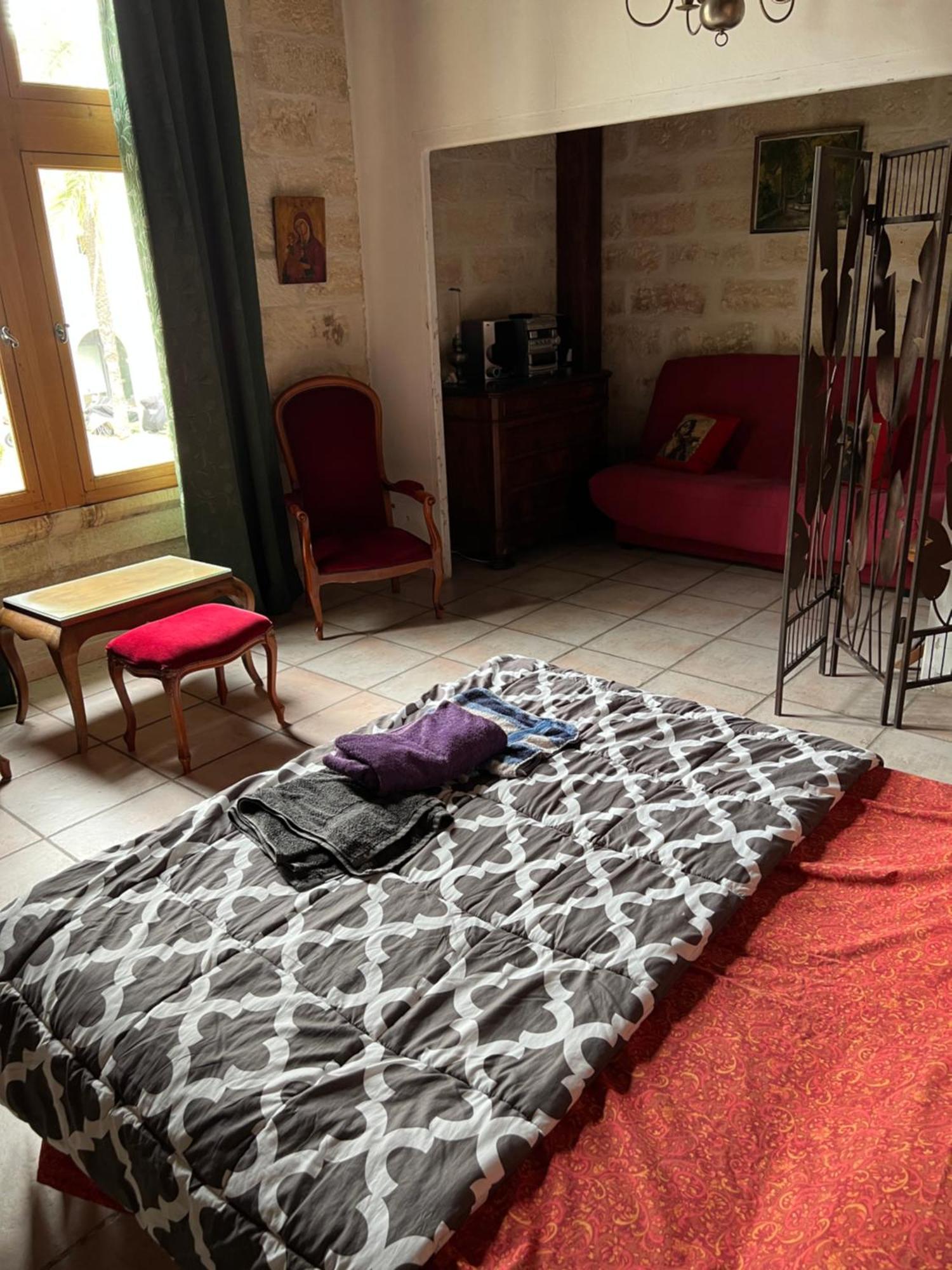 La Maison Sur La Place Aigues-Mortes Eksteriør billede